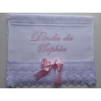 TOALHA DE BATIZADO DINDOS COM RENDA